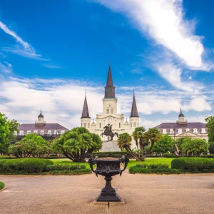 Visit Jackson Square: Discover the Heart of New Orleans