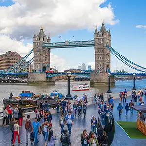 Peaceful Strolls along The Thames Path